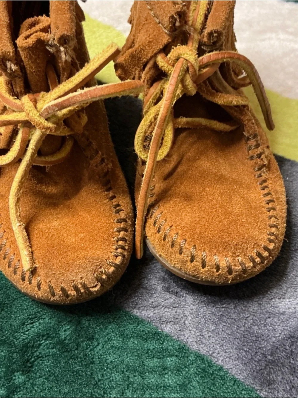 Minnetonka Kids Orange Suede Fringe Moccasins Size 7